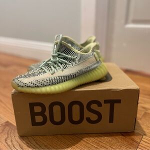 Yeezy yeezreel, size 4 got them used. Comes with authenticity verified.